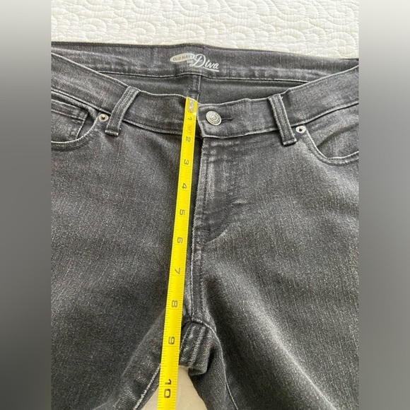 Old Navy Black Diva Skinny Jeans - Picture 8 of 9